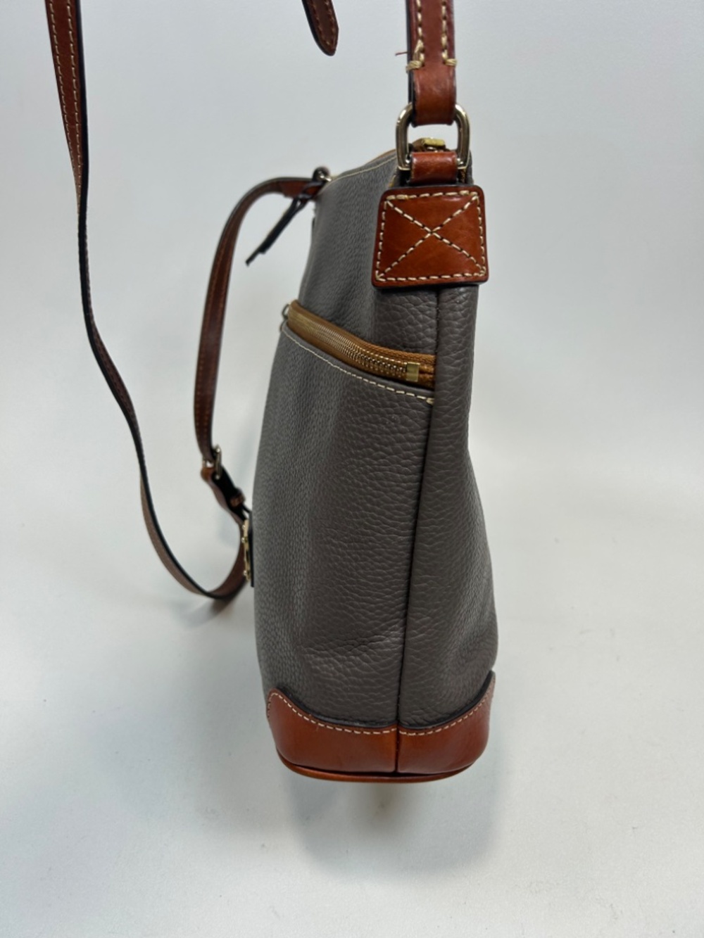 DOONEY & BOURKE Pebbled Grain Leather Crossbody Dark Grayish Taupe $268 - Picture 4 of 12